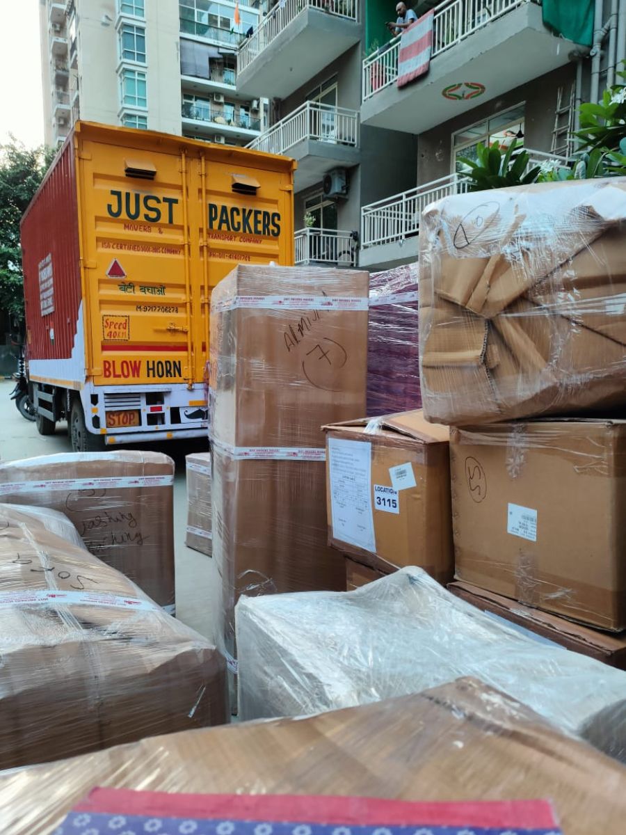 Packers Movers in Noida